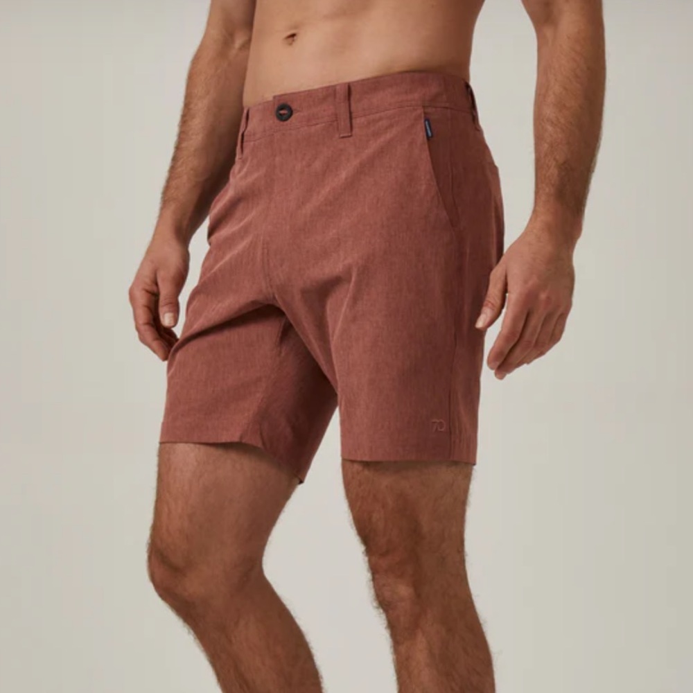 NWT 7Diamonds 10” Aeroplane Hybrid Shorts